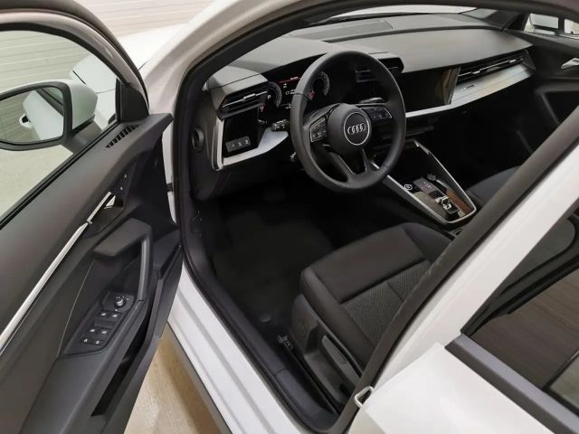 Audi A3 30 TFSI Sedan