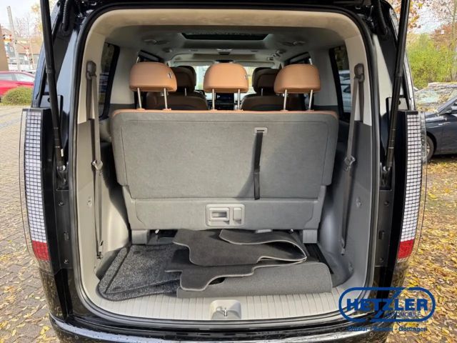 Hyundai Staria Signature Vierwielaandrijving