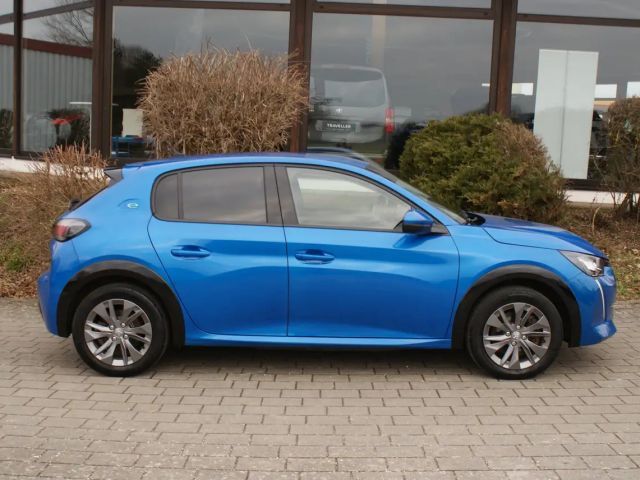 Peugeot E-208 Alluer Elektromotor 136 - 1.Hand/Rückfahrkamera