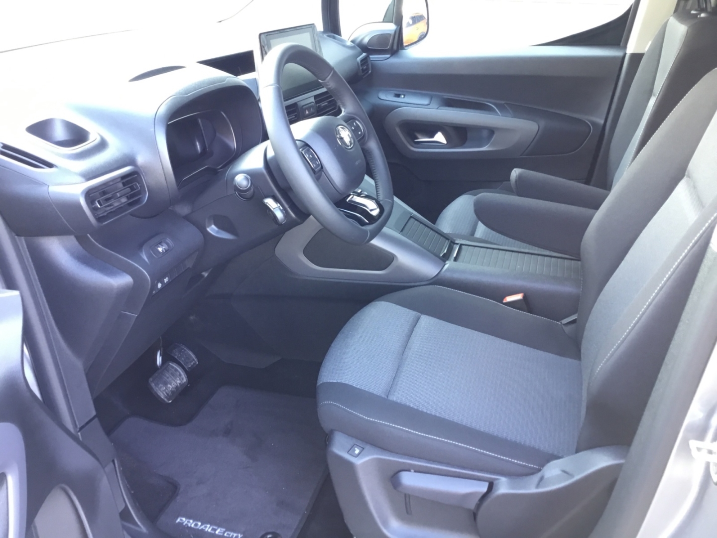 Toyota Proace City EV City Plus Team D