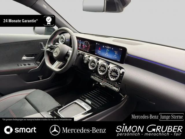 Mercedes-Benz A 220 A 220 d AMG Line