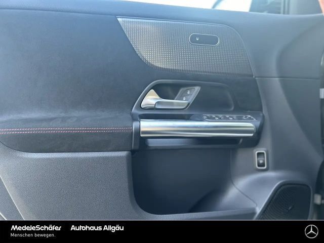 Mercedes-Benz EQA 300 4MATIC AMG Line