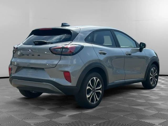 Ford Puma EcoBoost Titanium