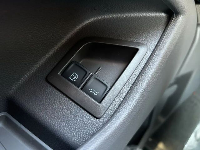 Volkswagen Multivan 1.4 TSI Life T7