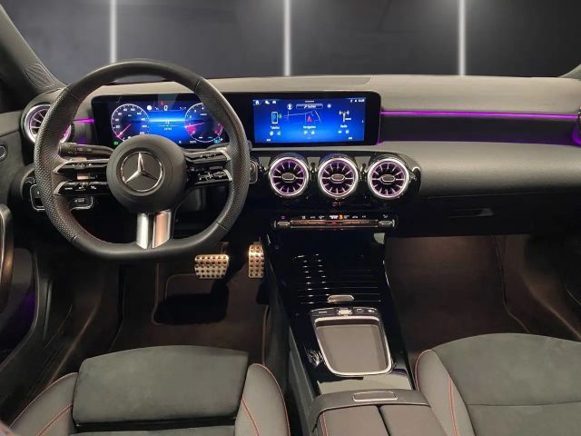 Mercedes-Benz A 180 AMG Line