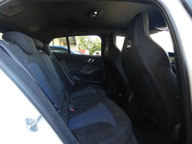 BMW 118 118d M-Sport Sedan