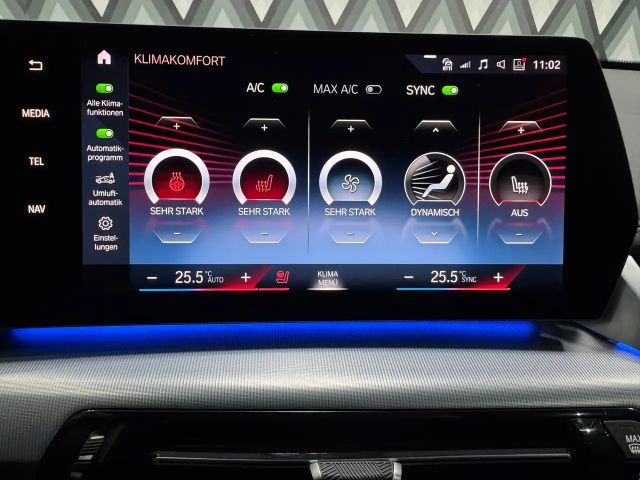 BMW X1 xDrive23d (U11) // M-PAKET // AHK // 1. BESITZ //