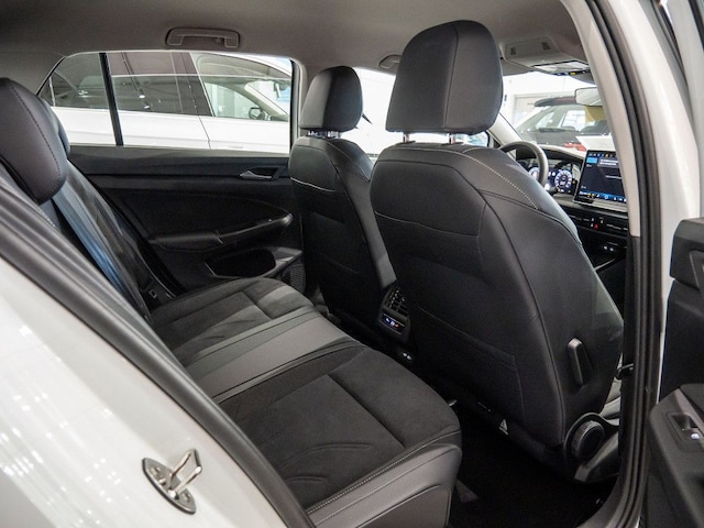 Volkswagen Golf 1.5 eTSI DSG Golf VIII Style