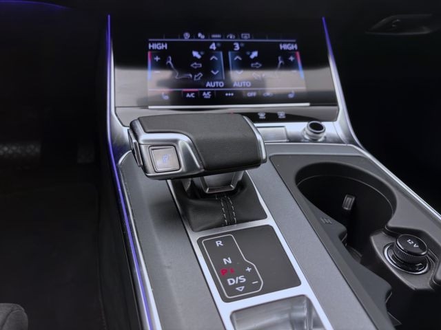 Audi A6 45 TFSI S-Line S-Tronic Sedan