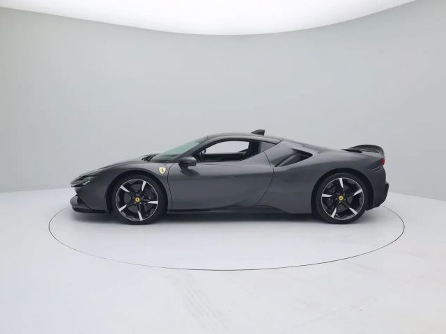 Ferrari SF90 Stradale