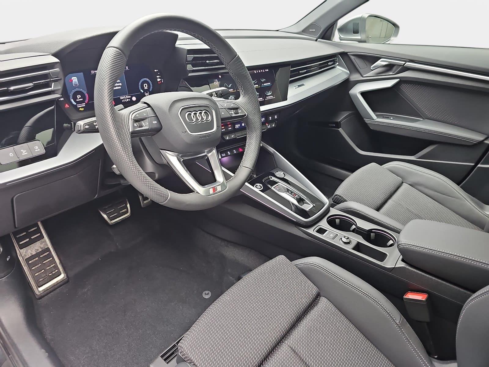 Audi A3 35 TFSI S-Line Sedan Sportback