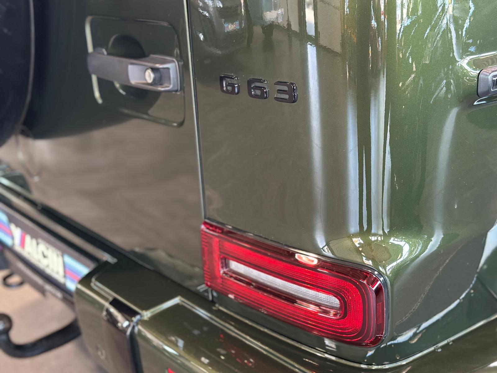 Mercedes-Benz AMG G 2.HA/BURM/NIGHT II/SUPERIOR/22LM/CARBON