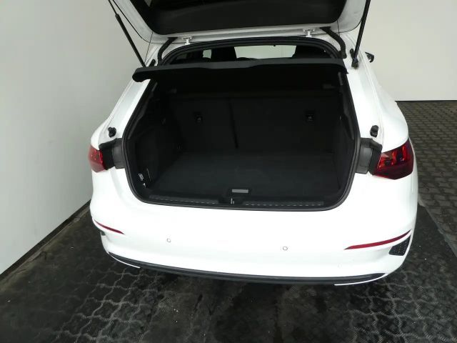 Audi A3 30 TFSI Sedan