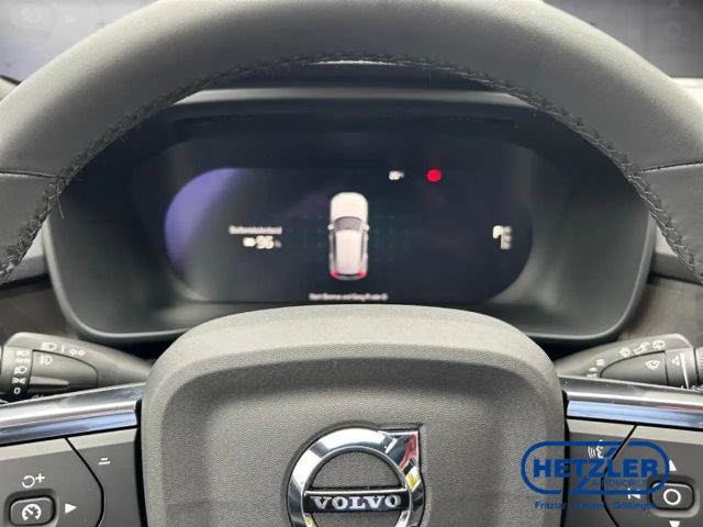 Volvo XC40 AWD Plus Recharge Twin Engine