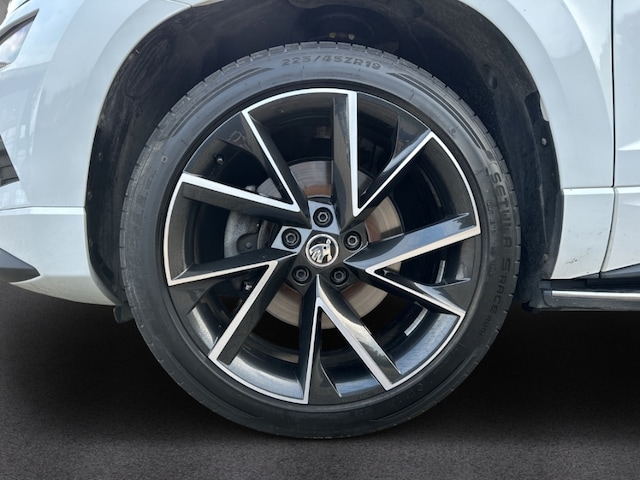 Skoda Karoq 2.0 TSI 4x4 Sportline