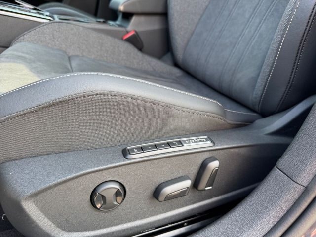 Volkswagen Golf Style eHybrid