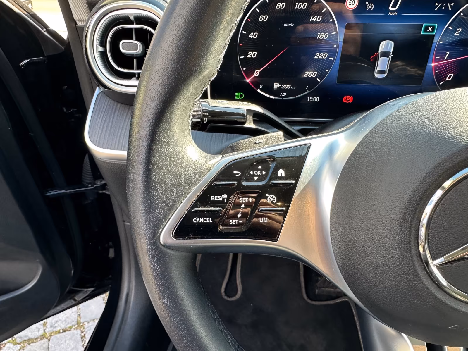 Mercedes-Benz C 300 AMG Line AVANTGARDE Sedan