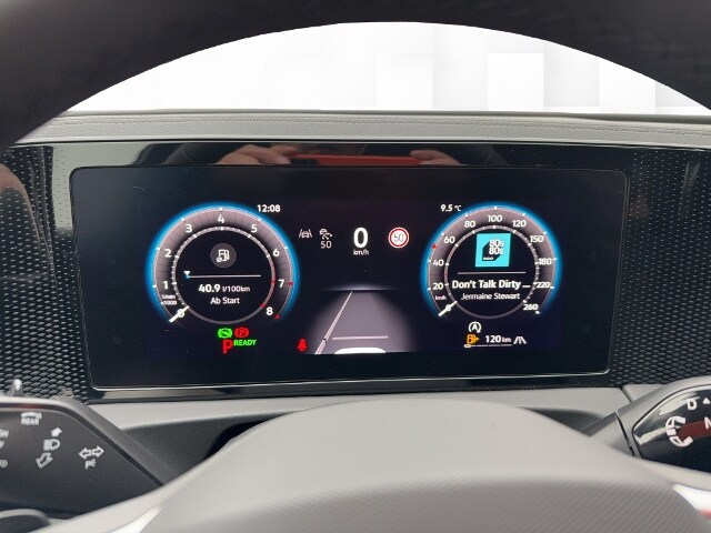 Volkswagen Tiguan 1.5l TSI LED+ACC+REAR+APP+AHK