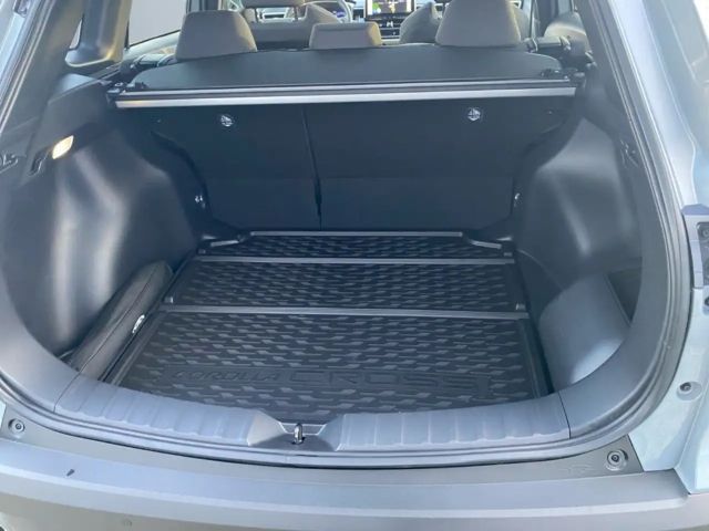 Toyota Corolla Cross Hybride Team D