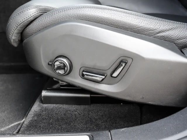 Volvo XC60 Dark Plus