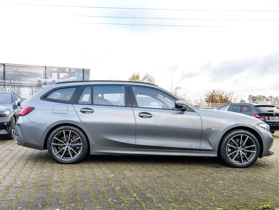 BMW 330 330e Touring