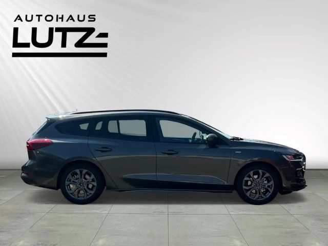 Ford Focus ST Line Wagon