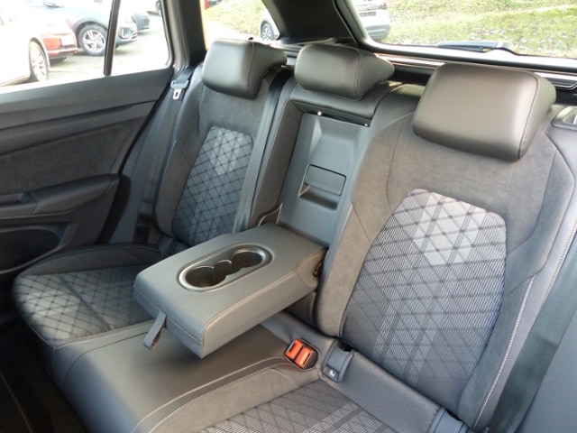 Volkswagen Golf 2.0 TDI DSG Variant