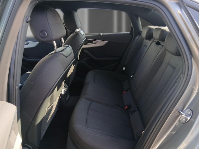 Audi A4 40 TFSI S-Tronic Sedan