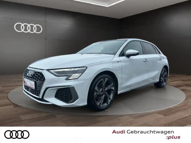 Audi A3 Hybride S-Line Sedan Sportback