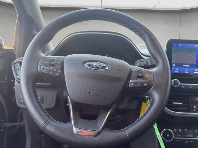 Ford Puma EcoBoost Titanium