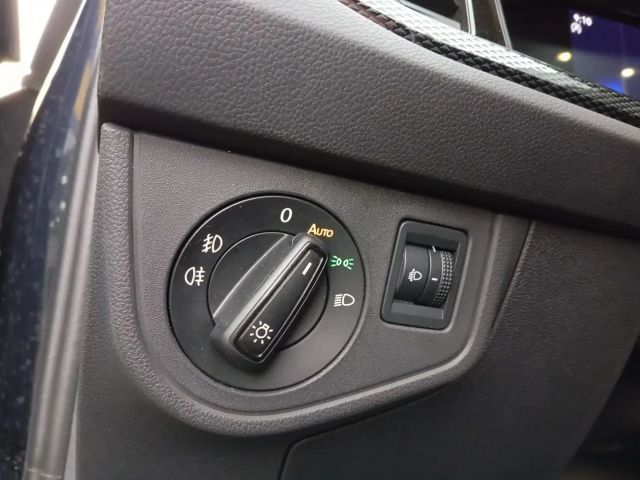 Volkswagen Taigo / LED / ACC / Allwetter / Isofix