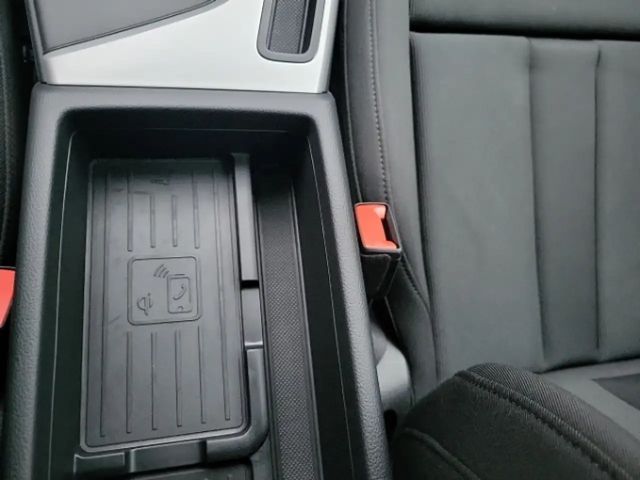 Audi A4 40 TDI Avant S-Line