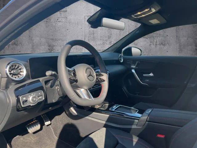 Mercedes-Benz A 200 AMG Line