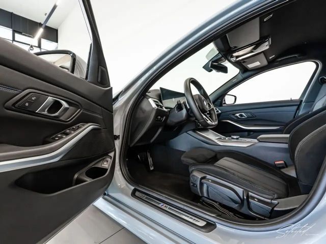 BMW 330 330i M-Sport Touring xDrive