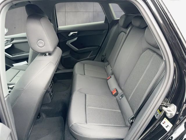 Audi A3 30 TFSI Sedan