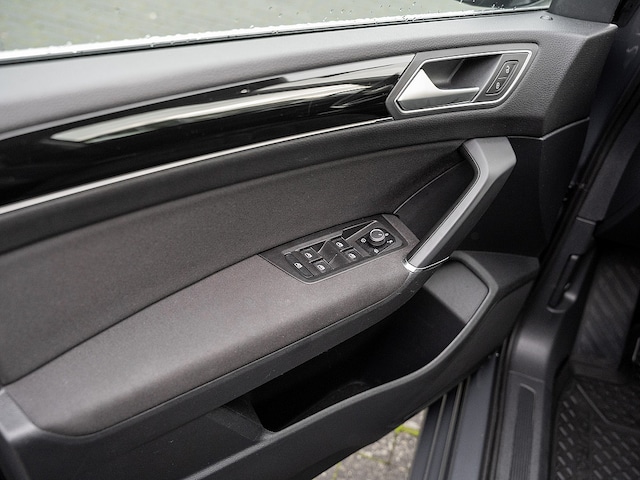 Volkswagen Touran 2.0 TDI Highline