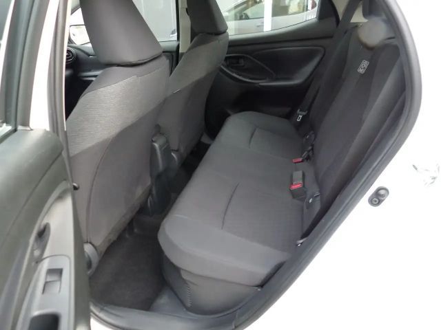 Toyota Yaris Hatchback Hybride Team D