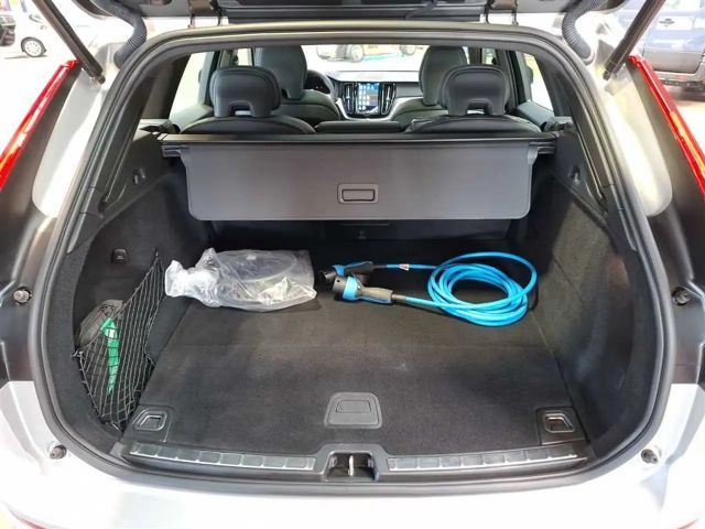 Volvo XC60 AWD Dark Plus Recharge