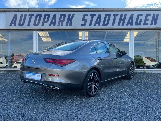 Mercedes-Benz CLA 180 Coupé Progressive