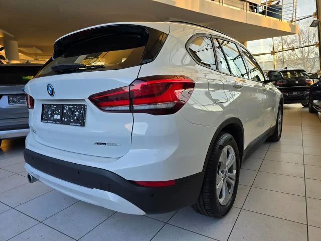 BMW X1 25e Hybrid Allrad A. neuwertiger Zustand -8.400 km
