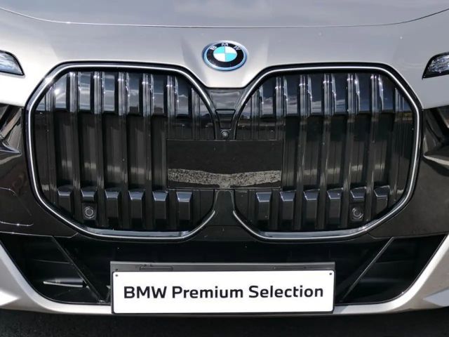 BMW 750 M-Sport Sedan xDrive