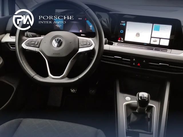 Volkswagen Golf Life Variant