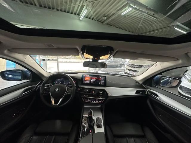 BMW 520 520d Business Line Sedan