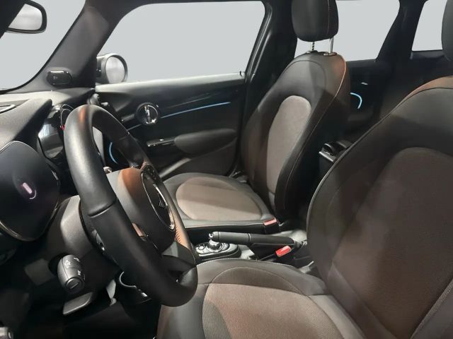 MINI Cooper Cooper Aut. Essential Trim Head-Up HiFi LED Pano