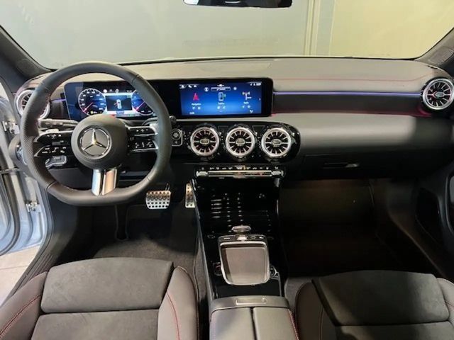 Mercedes-Benz CLA 180 AMG Line Shooting Brake