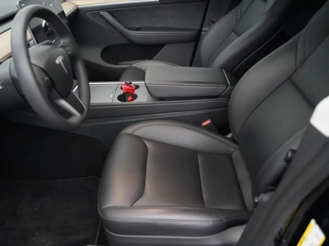 Tesla Model Y AWD Long Range