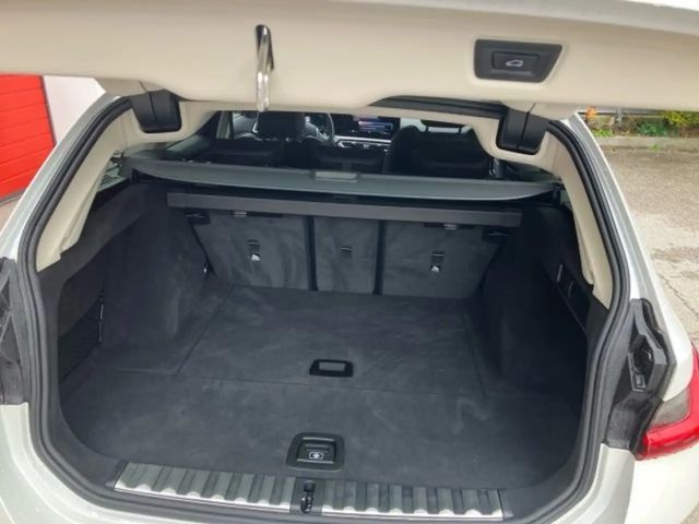 BMW 320 320d Touring xDrive