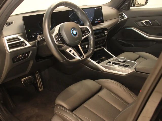 BMW 330 330e M-Sport Touring