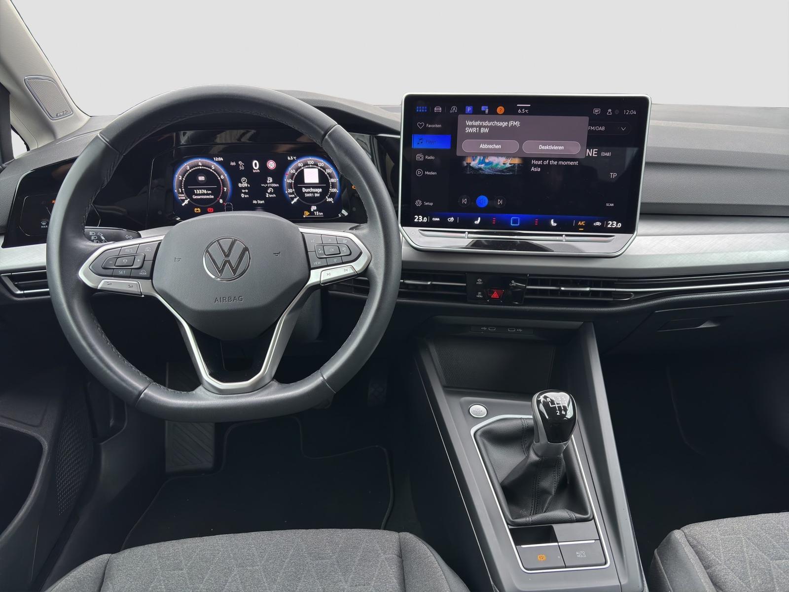 Volkswagen Golf 1.5 TSI Life Variant