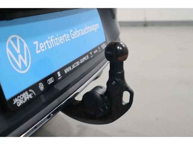 Volkswagen Golf 1.5 eTSI Golf VIII